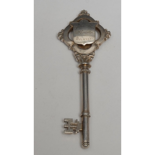 72 - Copoclephily - a George V silver presentation key, of local Nottingham interest, Presented to Sir De... 