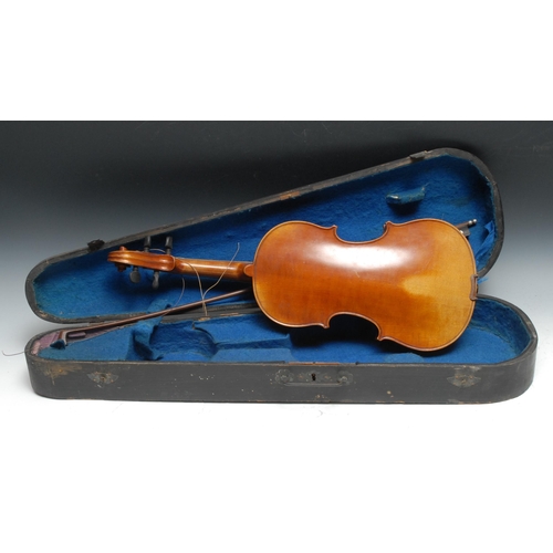 204 - A violin, the one-piece back 33cm excluding button, Copie de Stradivarius label, ebony tuning pegs, ... 