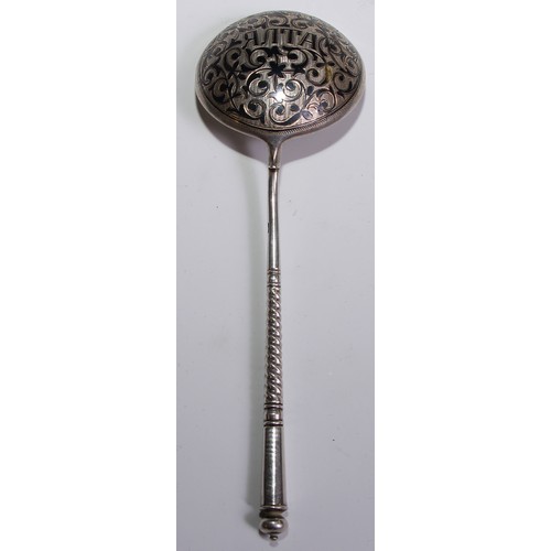 446 - A Russian silver and niello spoon, 18.5cm long, Kokoshnik mark, early 20th century, 62g