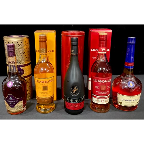 290 - A bottle of Glenmorangie Whisky, The Original Highland Single Maly, aged 10 years, boxed; another Gl... 