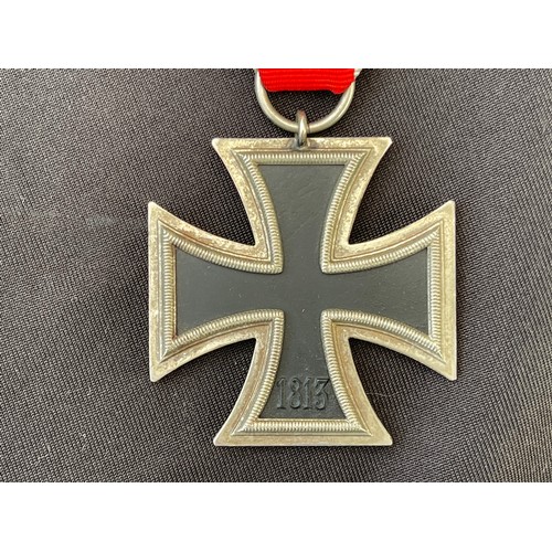 3039 - WW2 Third Reich Eisernes Kreuz 2. Klasse. Iron Cross 2nd Class 1939. No makers mark to ring. Complet... 