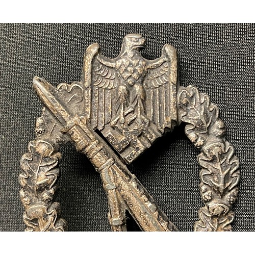 3047 - WW2 Third Reich Infanterie Sturmabzeichen in Silber. Infantry Assault badge in silver. Maker marked ... 