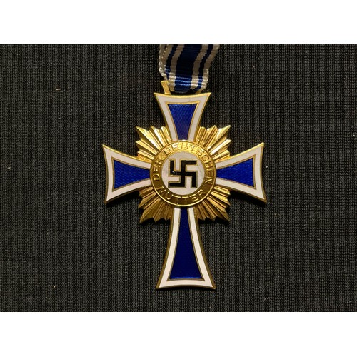 3052 - WW2 Third Reich Ehrenkreuz der Deutsche Mutter Collection Mothers Cross comprising of: Cased Mothers... 