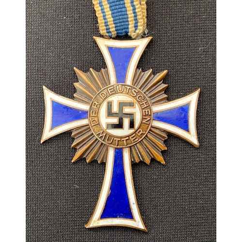 3063 - WW2 Third Reich Ehrenkreuz der Deutsche Mutter Dritte Stufe. Mothers Cross in Bronze collection: thr... 