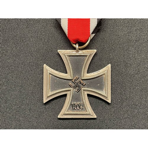 3066 - WW2 Third Reich  Eisernes Kreuz 2. Klasse. Iron Cross 2nd class 1939. No maker mark. Complete with o... 