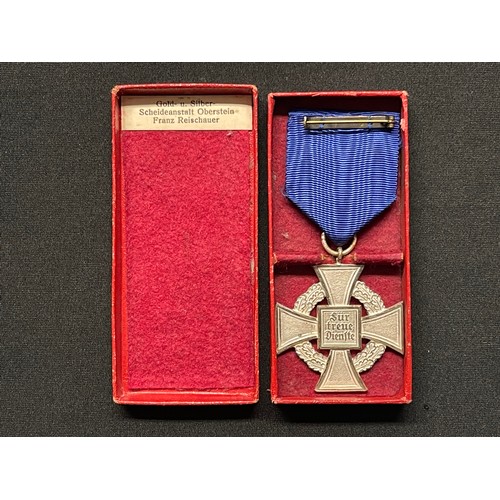 3067 - WW2 Third Reich Treue Dienst Ehrenzeichen, 25 Jahre - Faithful Service Award, 25 years. Complete wit... 