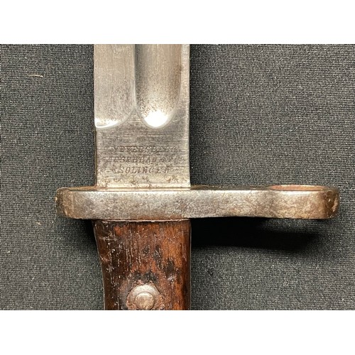 3083 - Model 1895 Chilean Mauser Bayonet with fullered single edged blade 250mm in length. Maker marked 