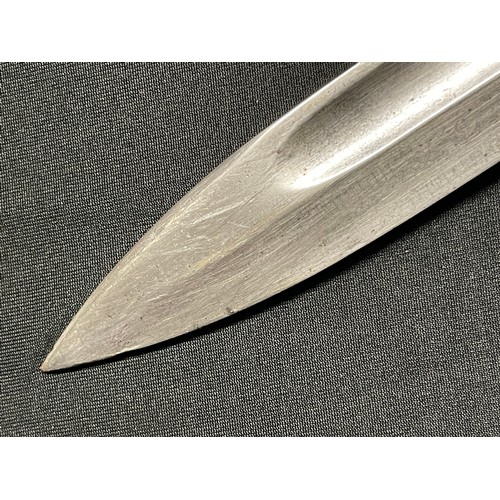 3083 - Model 1895 Chilean Mauser Bayonet with fullered single edged blade 250mm in length. Maker marked 