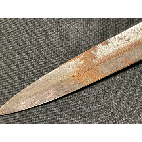 3084 - 1887 pattern Martini Henry Bayonet with fullered blade 464mm in ength, dated '86 along with various ... 