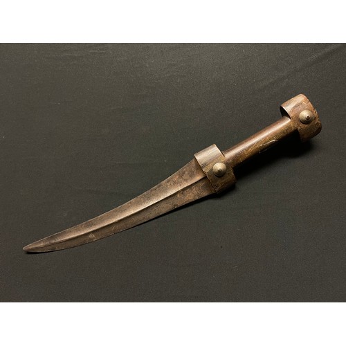 3108 - A Middle Eastern kindjal dagger, 24cm curved blade with central ridge, horn handle, 39cm long overal... 