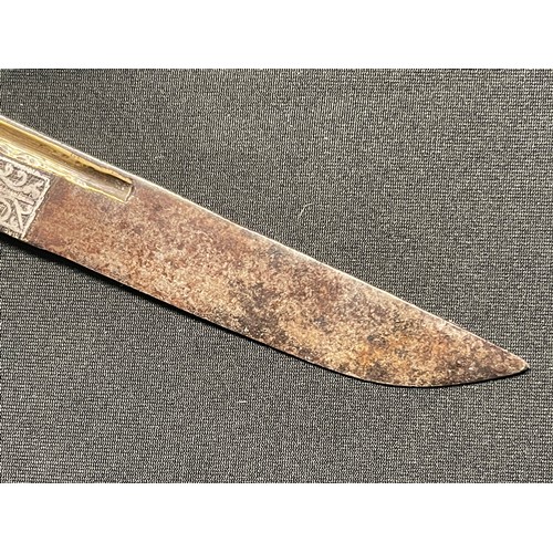 3109 - A Sinhalese Piha kaetta dagger, 15cm blade damascene in silver and koftgari, horn handle carved with... 