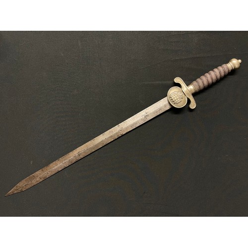 3128 - British Short Sword with double edged blade 510mm in length. No makers mark. Clamshell Guard with Ki... 