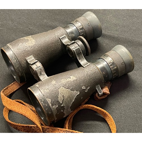 3147 - WW1 Imperial German Fernglas 08 binoculars, serial number 52196, maker marked 