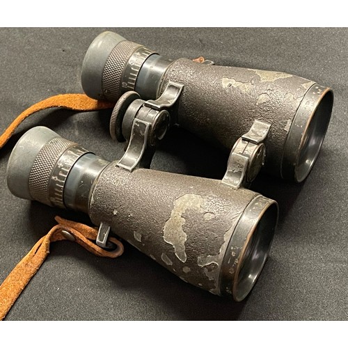 3147 - WW1 Imperial German Fernglas 08 binoculars, serial number 52196, maker marked 