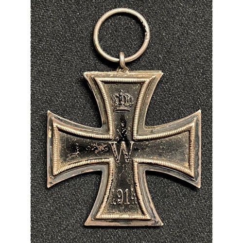 3157 - WW1 Imperial German Iron Cross 2nd class 1914. Maker marked to ring 