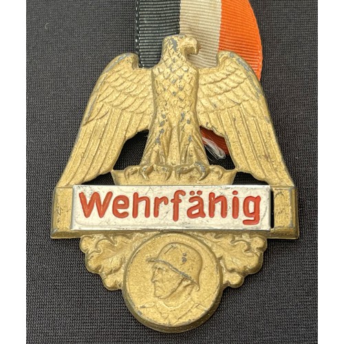 3162 - WW1 Imperial German Wound Badge 1918 in Black. No makers mark. Along with a Third Reich Wehrfanig ba... 