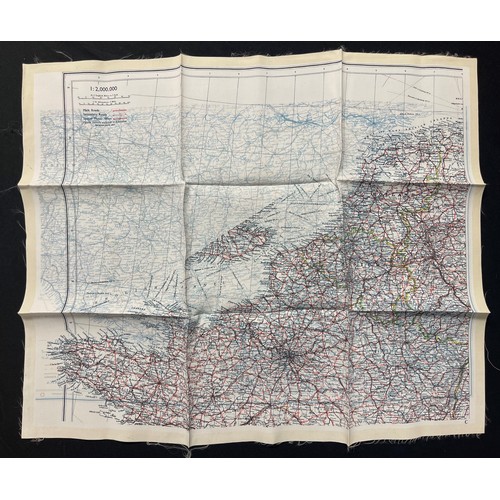 3190 - WW2 British RAF Silk Escape Map of France Code letter C/D.