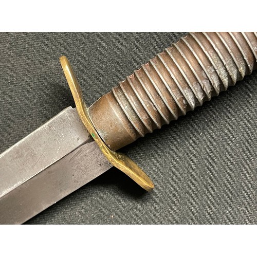 3248 - WW2 British Third Pattern Fairbairn Sykes Fighting Knife with double edged blade 177mm in length wit... 