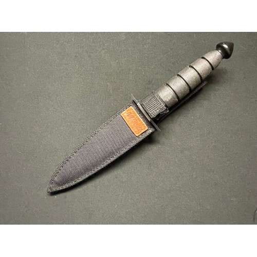 3248 - WW2 British Third Pattern Fairbairn Sykes Fighting Knife with double edged blade 177mm in length wit... 