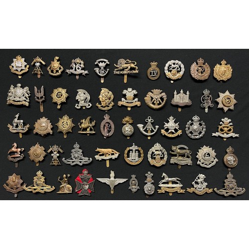 3258 - WW2 British Cap Badges plus WW1 badges to include: East Surrey Regt: 27th Lancers: WW1 Economy Royal... 