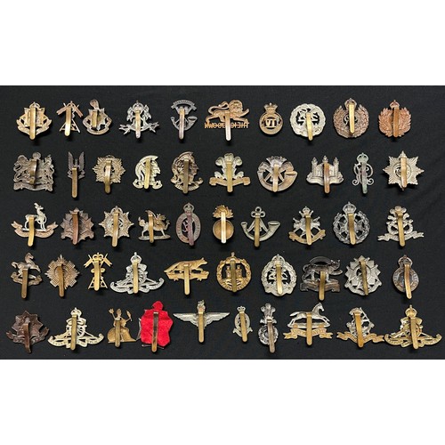 3258 - WW2 British Cap Badges plus WW1 badges to include: East Surrey Regt: 27th Lancers: WW1 Economy Royal... 