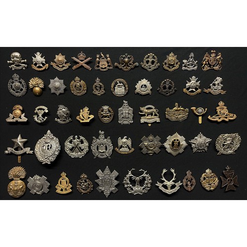 3259 - WW2 British Cap Badges plus WW1 British cap badges to include: 17th/21st Lancers: Notts & derbys: WW... 