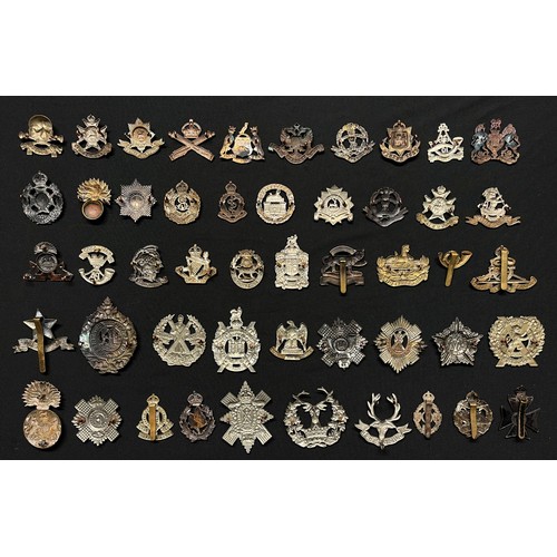 3259 - WW2 British Cap Badges plus WW1 British cap badges to include: 17th/21st Lancers: Notts & derbys: WW... 