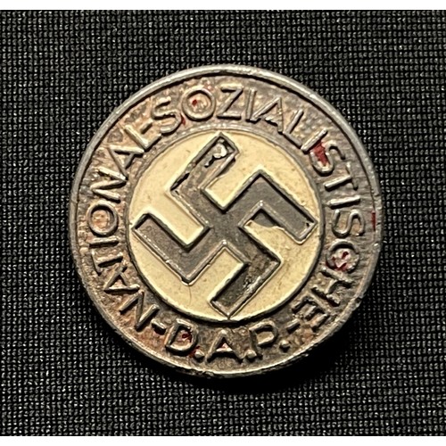 3300 - WW2 Third Reich NSDAP Memembership badge. Late war painted zink example. Maker marked 