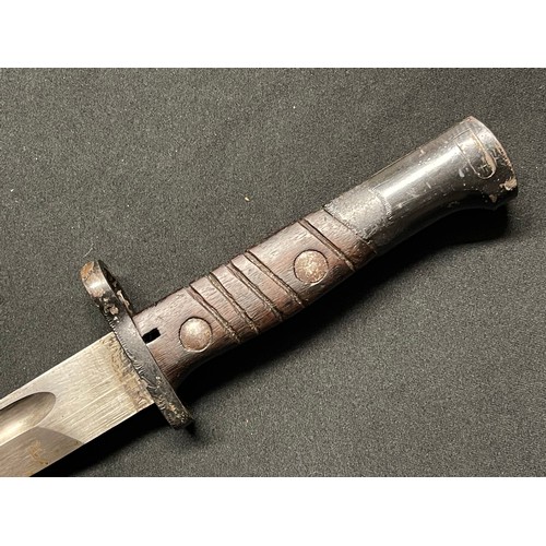 3350 - Yugoslav M24 Bayonet with single edged fullered blade 381mm in length. No markings. Wooden grip with... 