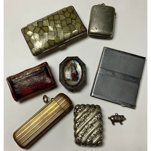 500 - An EPNS vesta case, a brass engine turned vesta case, a base metal pill box with icon, a faux shagre... 