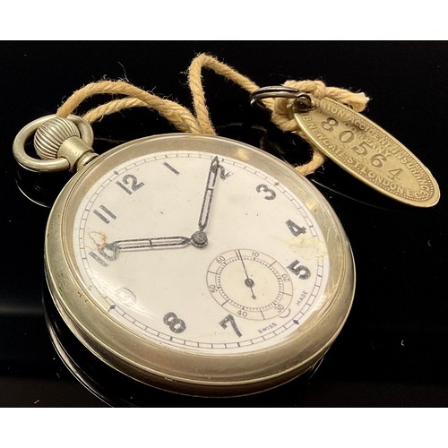 536 - An Air Ministry military pocket watch, AM11958/41