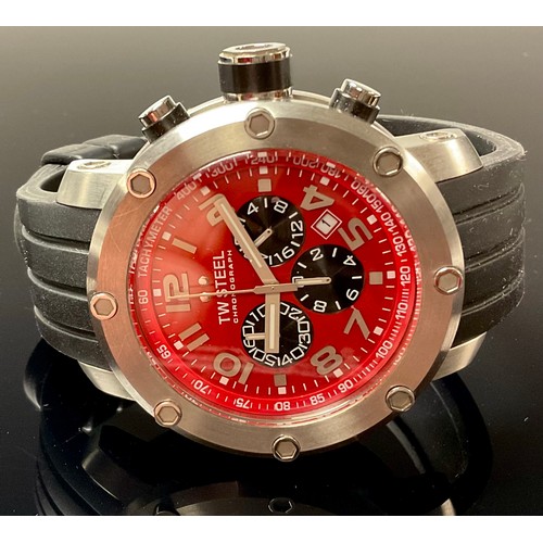 557 - A gentleman's TW Steel stainless steel chronograph watch, red dial, Arabic numerals, three subsidiar... 