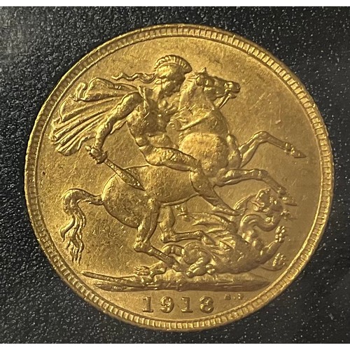 664 - A George V full gold sovereign, 1918, The Remembrance Day WWI Centenary Presentation Cover 2015