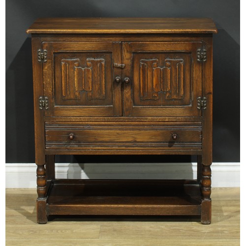 214 - An oak dresser, by Maple, 184cm high, 91.5cm wide, 45.5cm deep; a Jaycee oak bookcase, 136cm high, 9... 