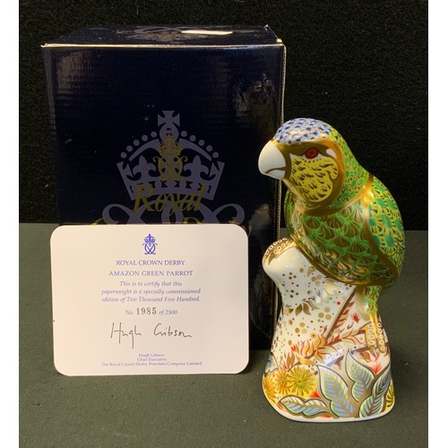 32 - A Royal Crown Derby paperweight, Amazon Green Parrot, special commission, limited edition 1,985/2,50... 