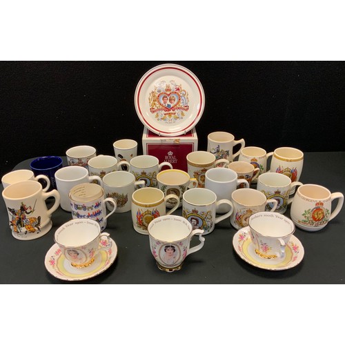 170 - A pair of Royal Albert H M Queen Elizabeth the Queen Mother's 100th year 1900-2000 cups ans saucers;... 