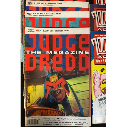 4396A - 40 2000 AD Dredd comics and magazines. Ranging from Late 1988-1993. Judge Dredd the magazine 1-4 etc... 