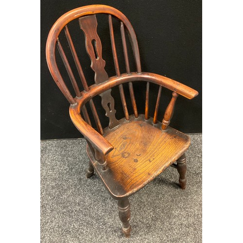 158 - A 19th century child's Windsor chair, pierced splat, crinoline stretcher, c.1860