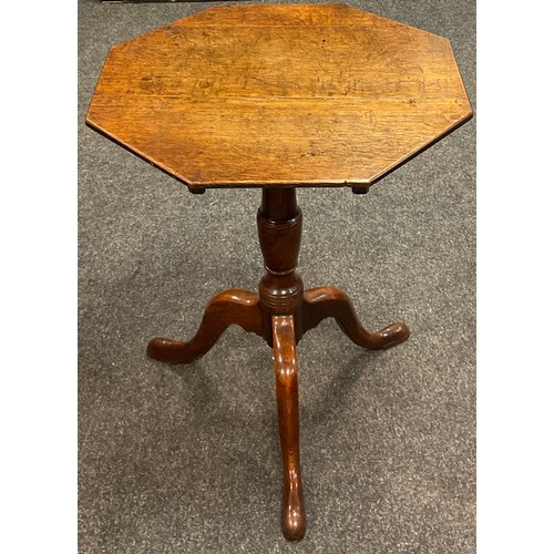 117 - A George III oak octagonal tilt-top occasional table, 72.5cm high, 58cm wide, c.1800