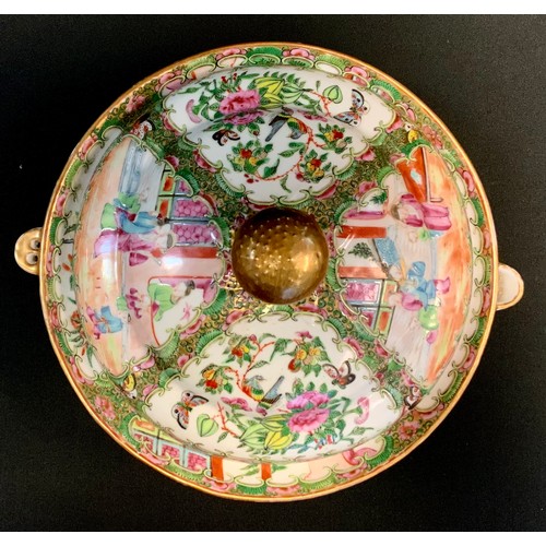 199 - A 19th century Cantonese Famille Verte warming dish and cover, decorated with alternating panels of ... 