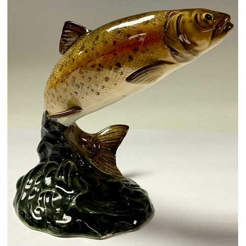 24 - A Beswick model of a leaping trout, impressed 1032 to base, 15.5cm high