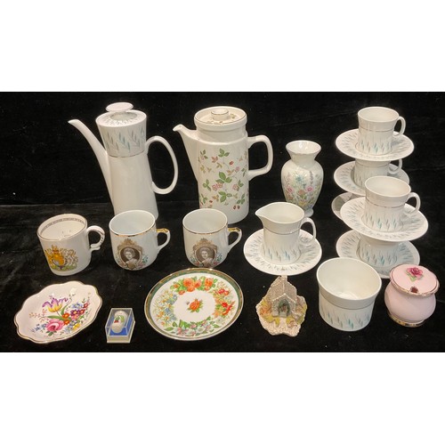 107 - A Royal Stafford Demure coffee service; Aynsley Wild Tudor vase; Wedgwood Wild Strawberry coffee pot... 