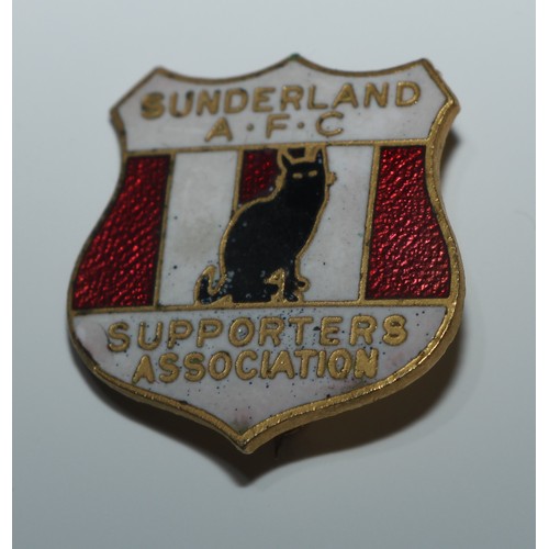 424 - Football - Enamel Badges - Newcastle United Football Supporters' Club; Sunderland AFC; Scunthorpe Un... 