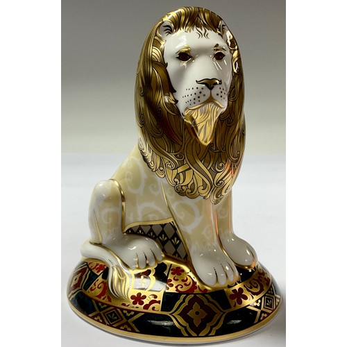 5026 - A Royal Crown Derby paperweight, Heraldic Lion, limited edition 1,641/2,000, gold stopper, certifica... 