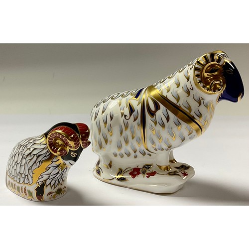 5051 - A Royal Crown Derby paperweight, Derby Ram, Visitor's Centre exclusive, gold stopper, 7.5cm, printed... 