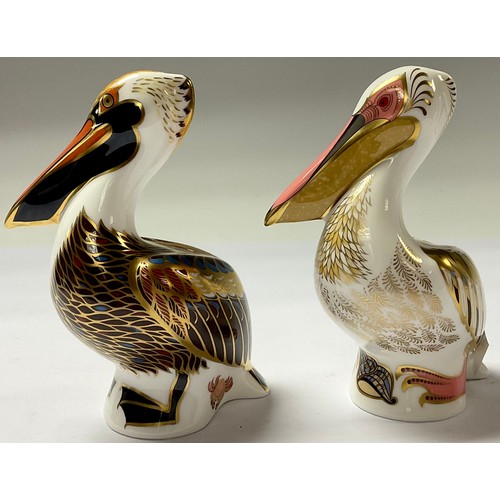 5069 - A Royal Crown Derby paperweight, White pelican, limited edition 1,232/5,000, gold stopper, 12cm, pri... 