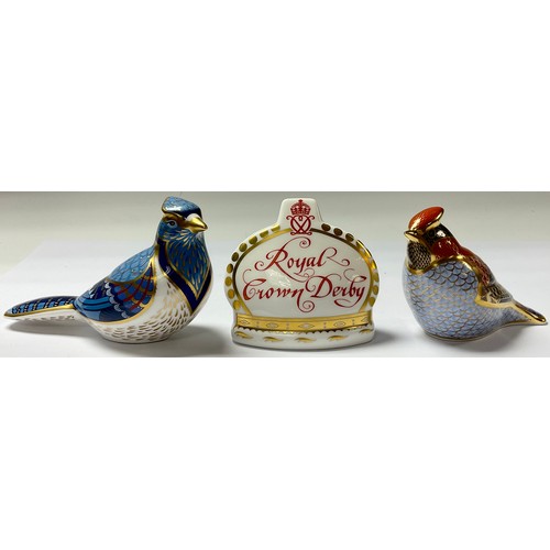 5091 - A Royal Crown Derby paperweight, Waxwing, gold stopper, 8cm, printed mark in red, boxed; others, Blu... 