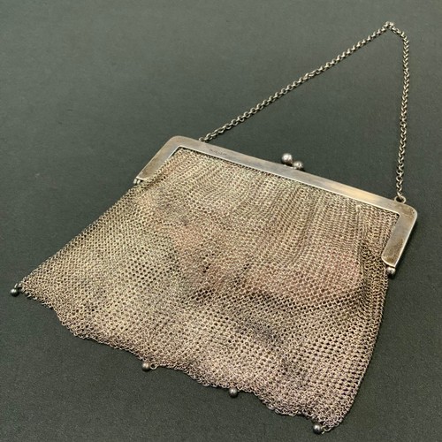 73 - A silver mesh evening bag, chain handle, 15.5cm wide, Birmingham 1945