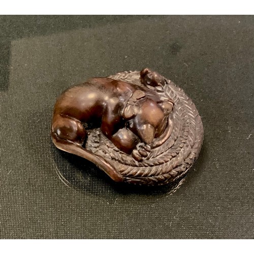 677 - A carved wooden netsuke, as a Cat chasing a Mouse in a Basket, unsigned, 4.7cm long