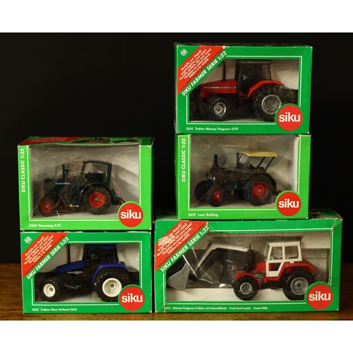 558 - A collection of Siku 1:32 scale models, comprising 2652 New Holland Ford tractor, window boxed; 2654... 